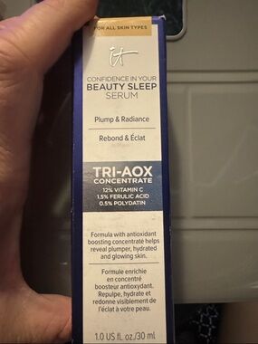 it cosmetics Confidence In Your Beauty Sleep Serum - Tri-aox concentrate